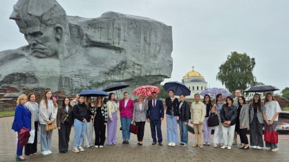 Молодых специалистов Кобринской ЦРБ чествовали в Брестской крепости